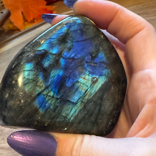 Labradorite Free form – 310g C Flawed but Fabulous