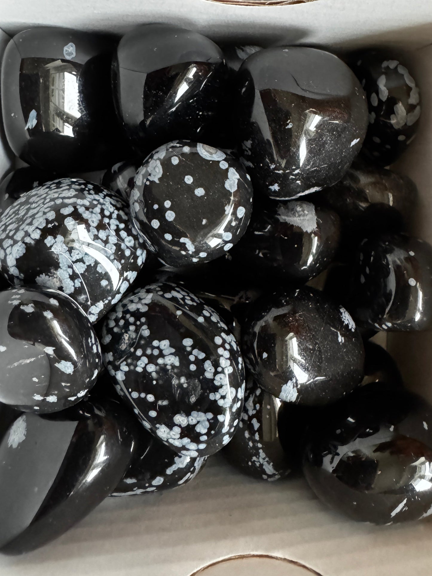 Snowflake Obsidian Tumblestone 20-30mm