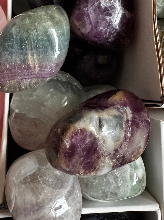 Rainbow Fluorite Tumblestone 20-30mm