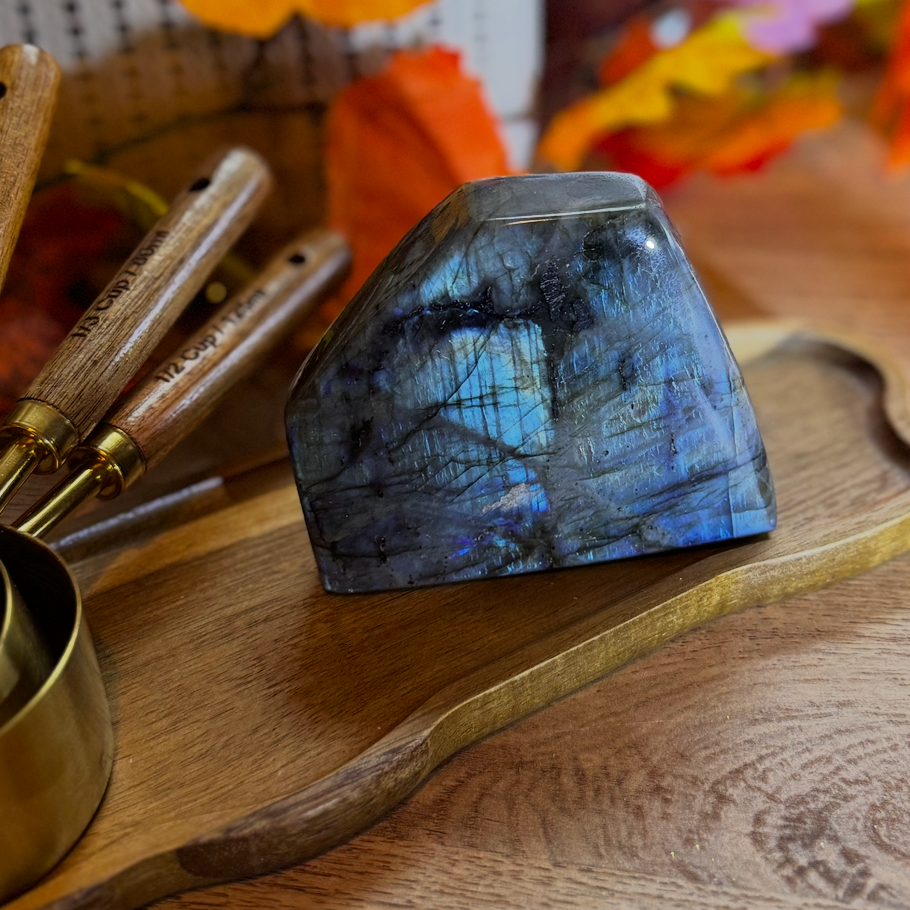 Labradorite Free form – 485g B