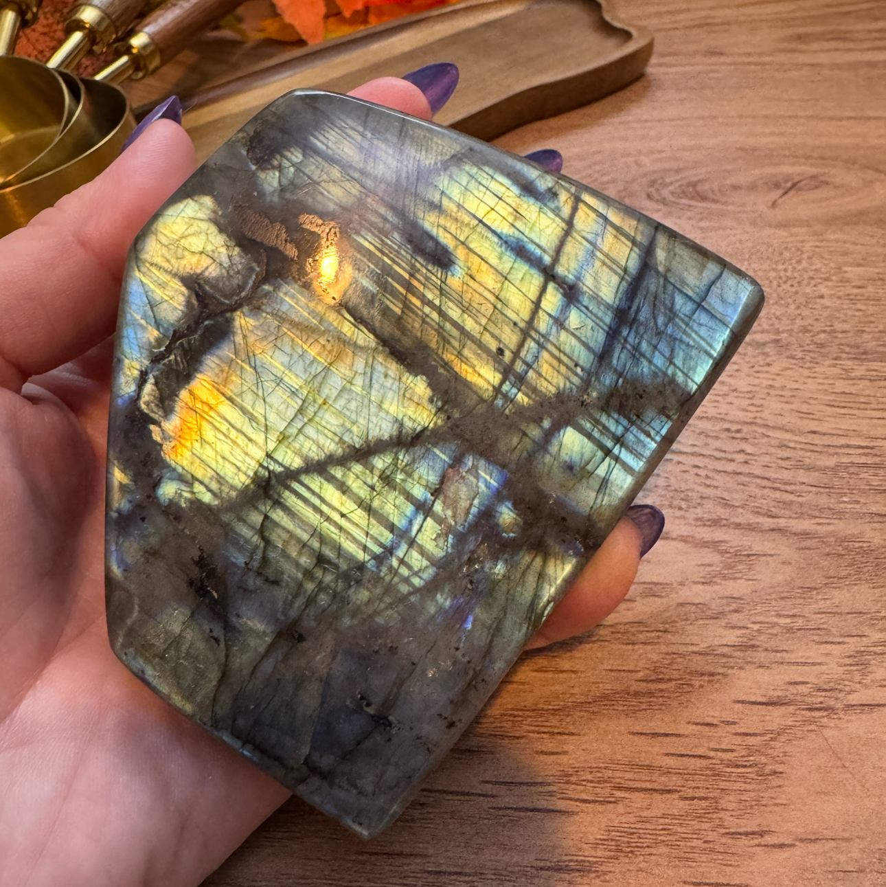 Labradorite Free form – 485g B
