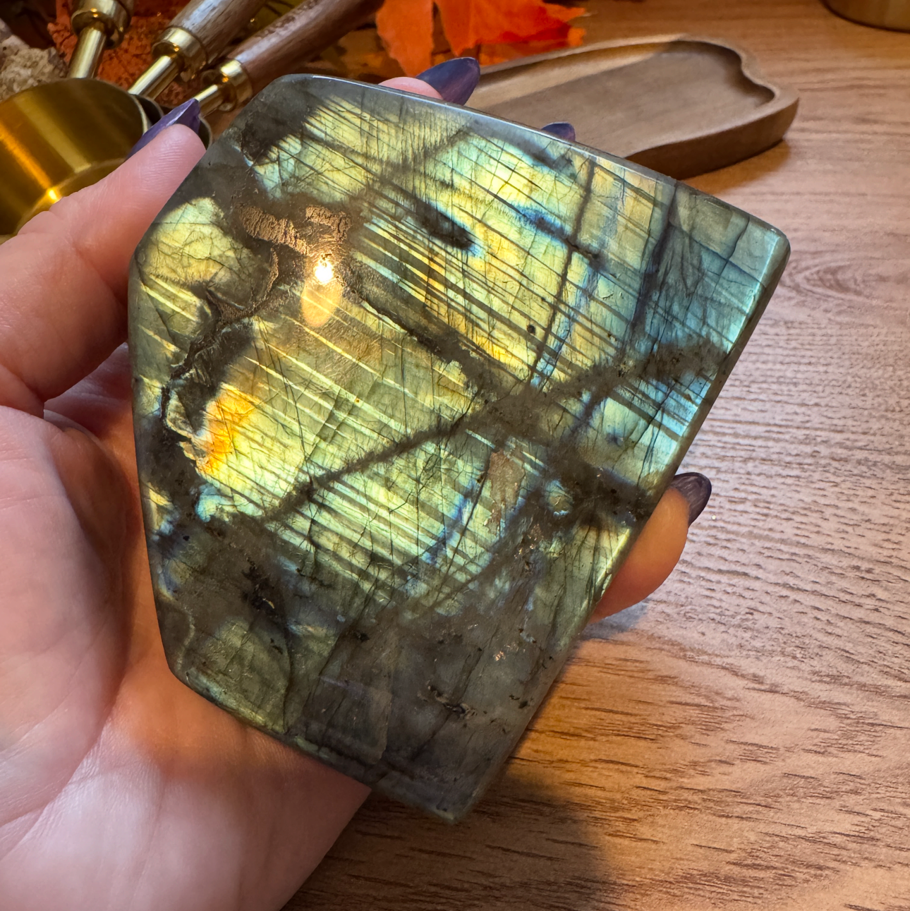 Labradorite Free form – 485g B