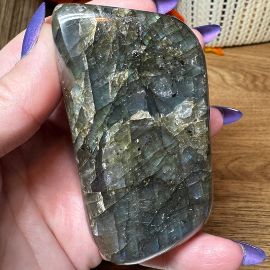 Labradorite Free form – 290g D