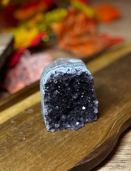 Deep Violet/Black Amethyst Cut Base