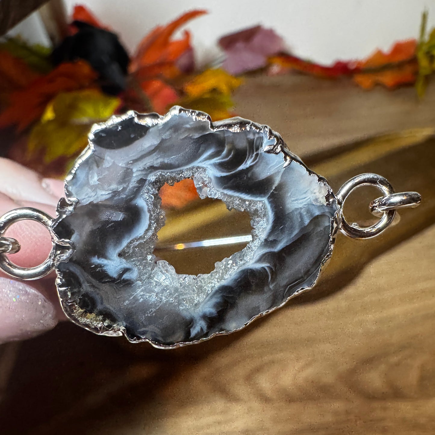 Silver Edge Agate Slice Bangle – Silver-Plated Bracelet